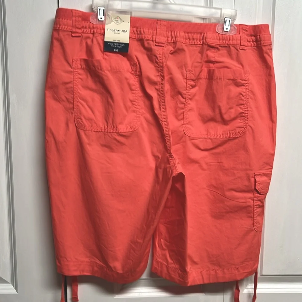 St Johns Bay George Peach Pink Mid Rise Cargo Bermuda Shorts Size 16 NWT